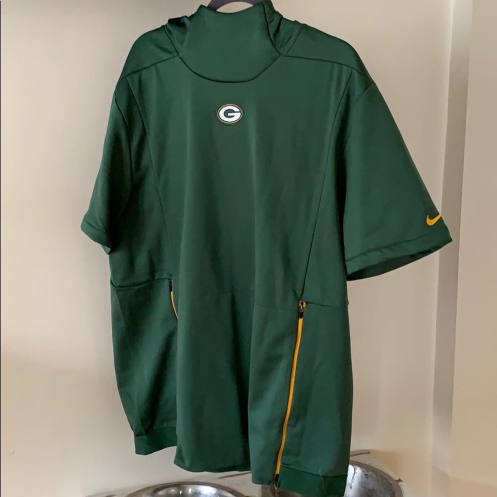 Short sleeve hooded packer shirt